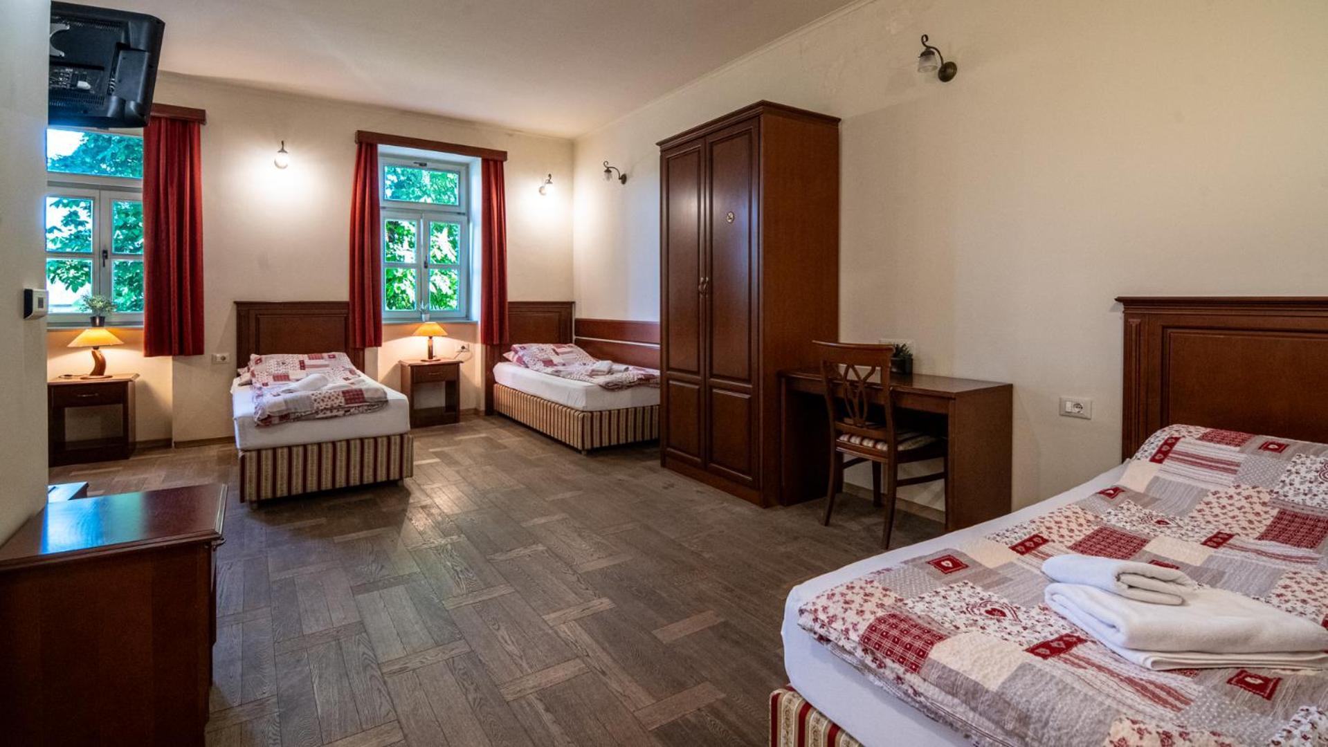 Hotel Veganfresh Medvode Zewnętrze zdjęcie